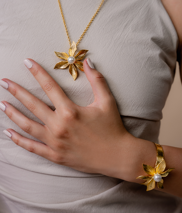 Blossom Pearl Necklace