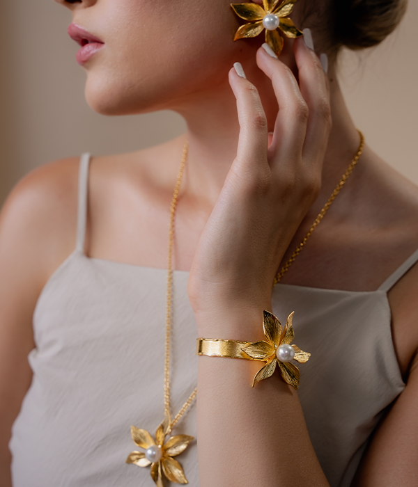 Blossom Pearl Cuff
