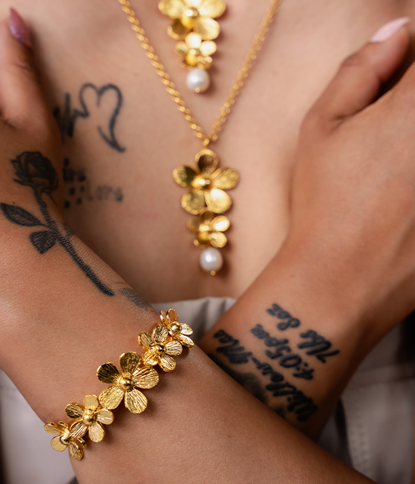 Daisy Cuff