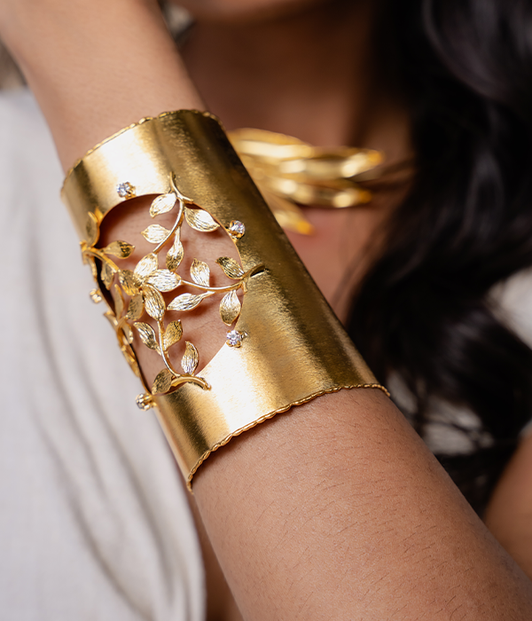 Sepal Window Arm Cuff